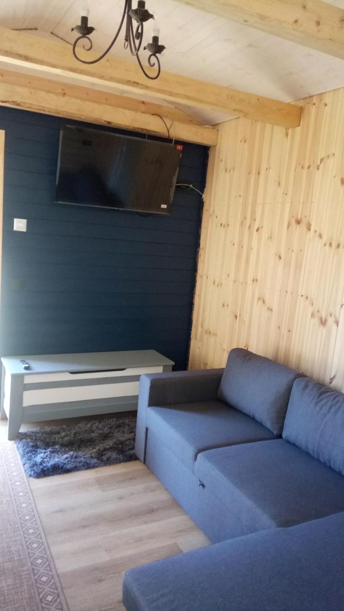 Vana Postimaja Accommodation Suure-Jaani Exterior photo
